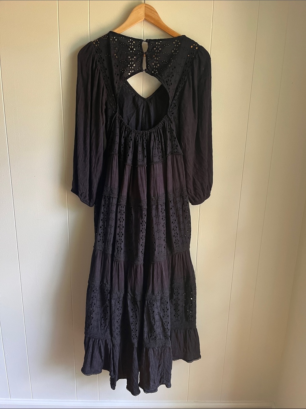 Free People Mockingbird Boho Black Cottagecore Eyelet Tiered Maxi Dress Sz XS - Picture 11 of 15